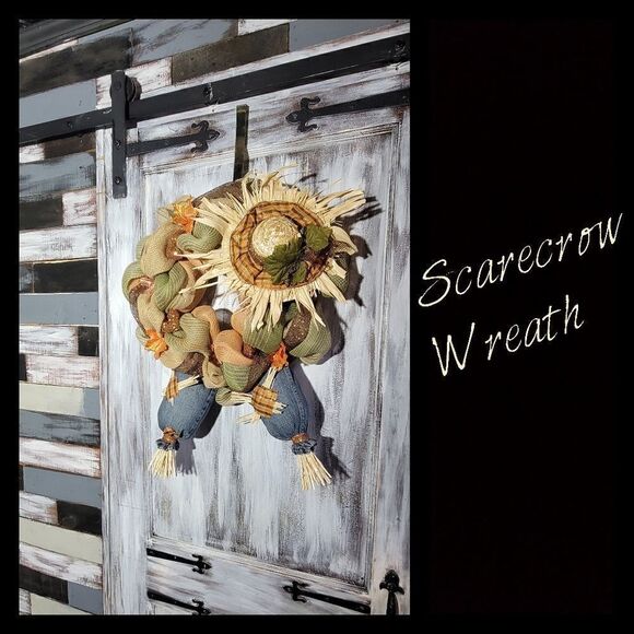 Scarecrow Wreath  - Picture 1 of 8